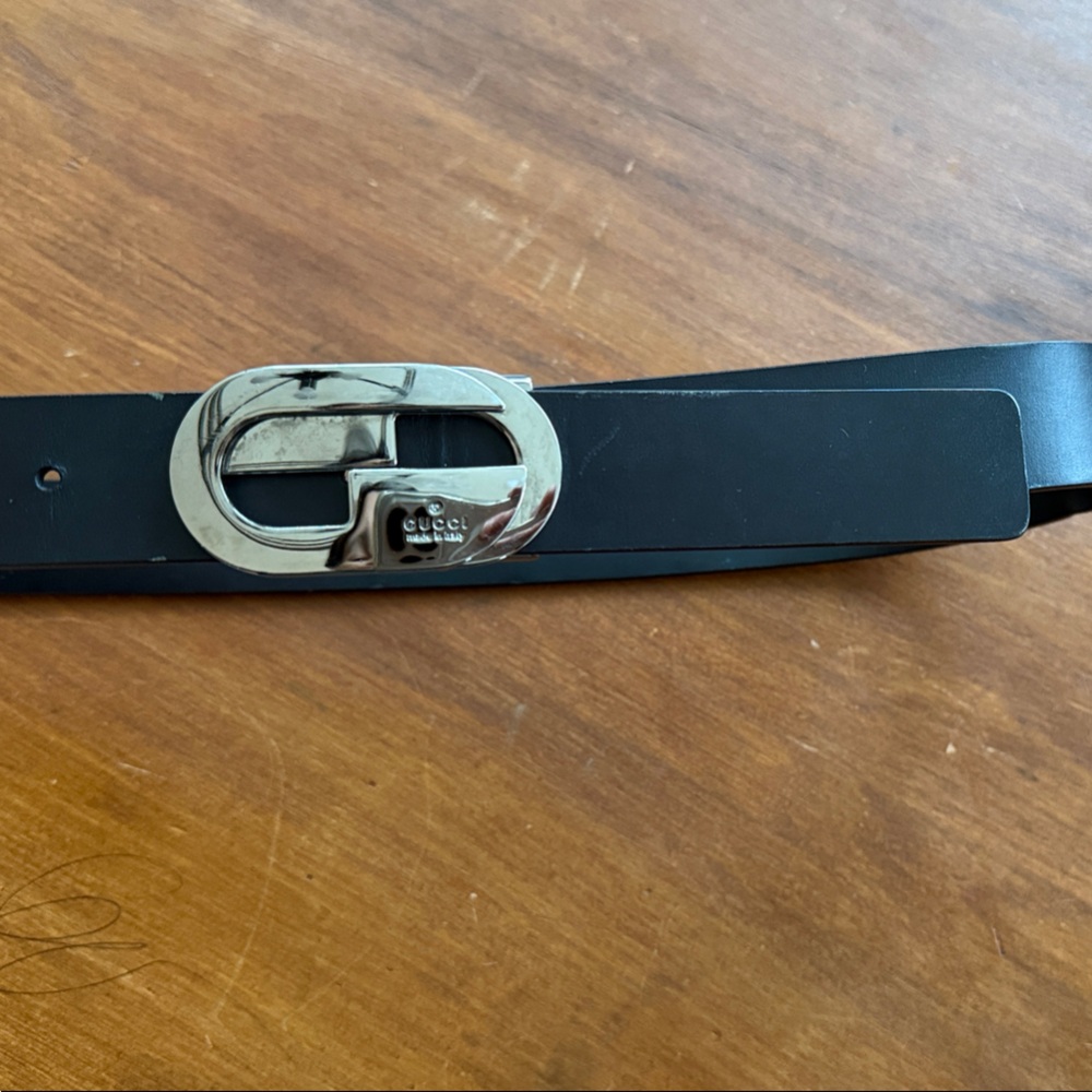 Gucci Black Belt with Silver Buckle